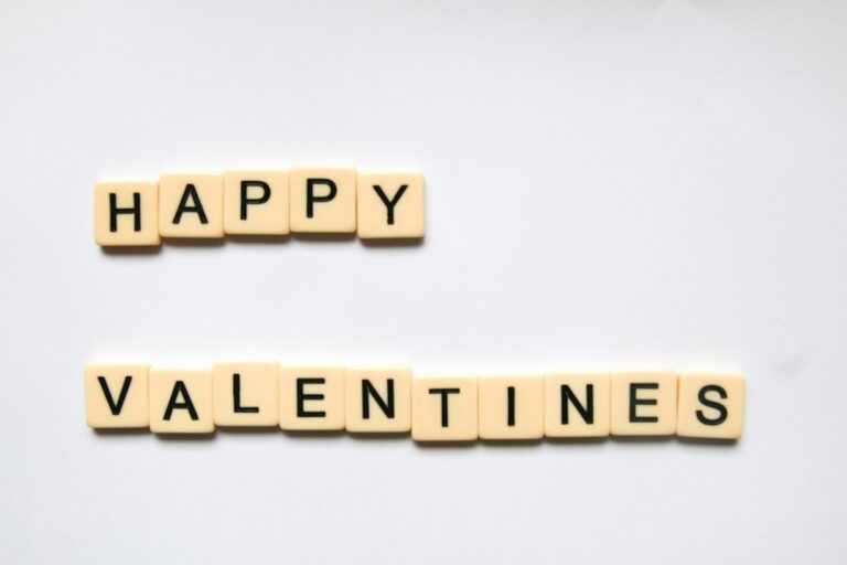Titelbild zu „Beauty-Geschenkideen zum Valentinstag“
